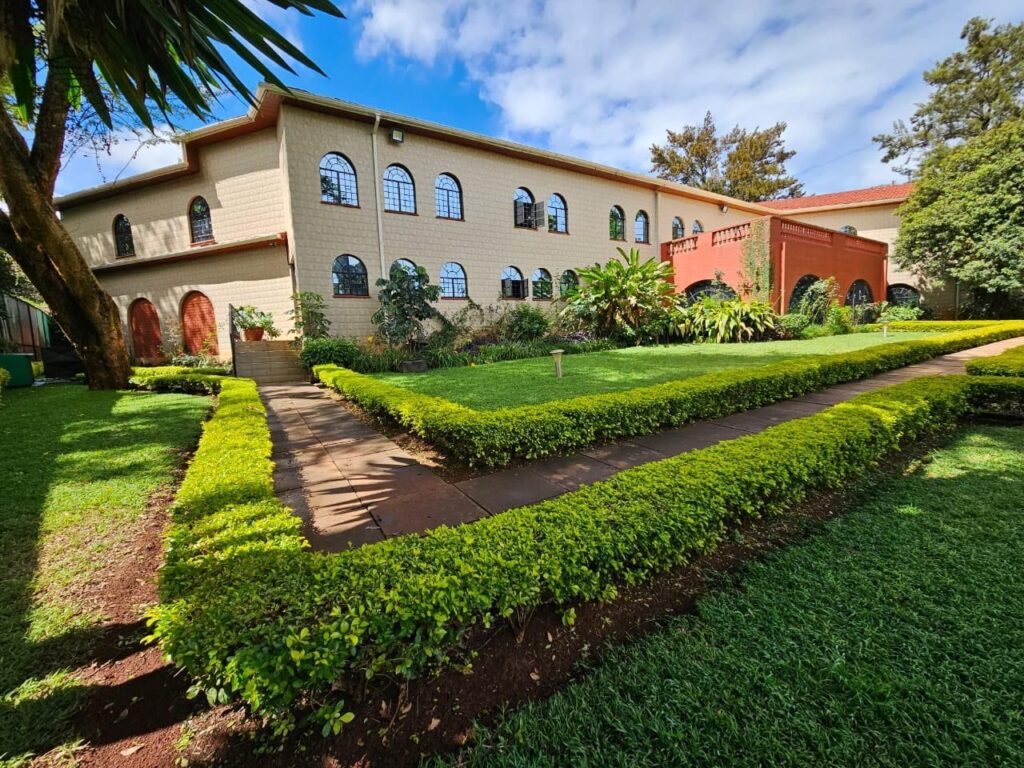 12-Bedroom House for Rent