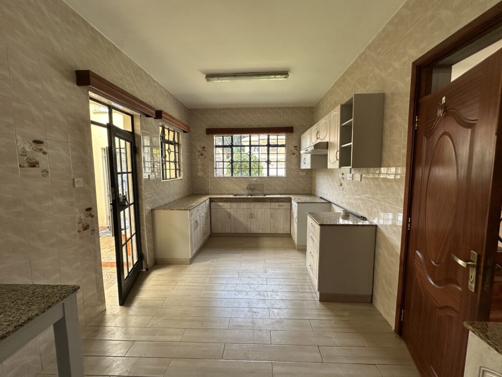 4-Bedroom Villa with DSQ