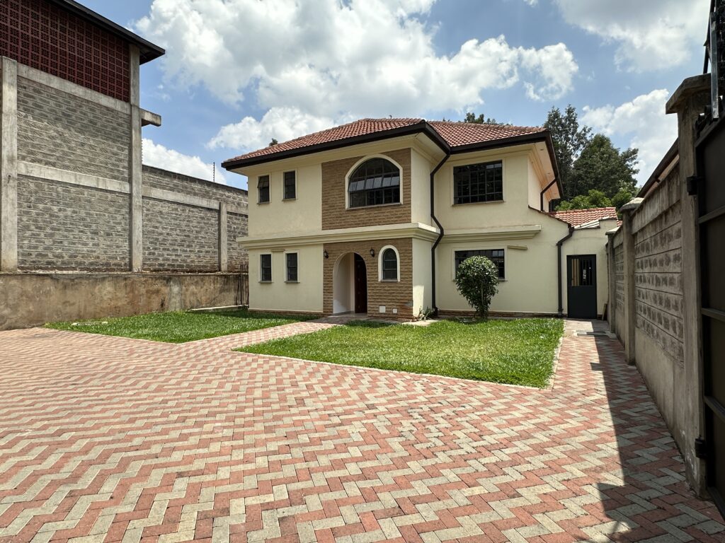 4-Bedroom Villa with DSQ