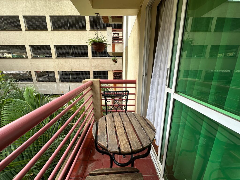 Furnished 1 Bedroom Apartment